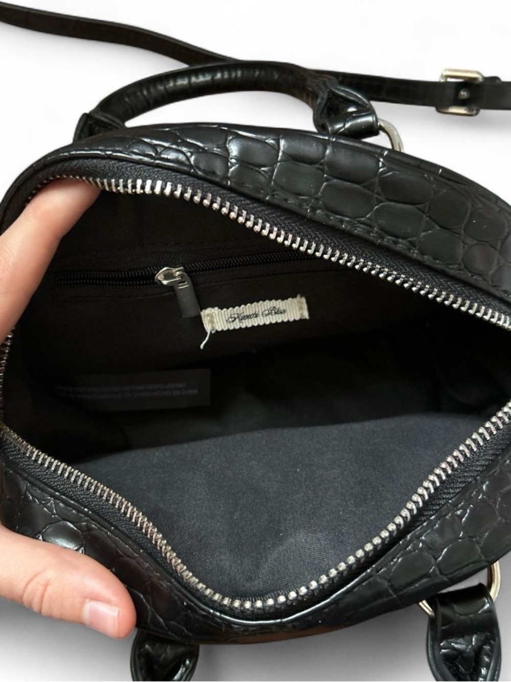 Urban Outfitters Black Croc-Embossed Mini Dome Bag - Picture 4 of 4